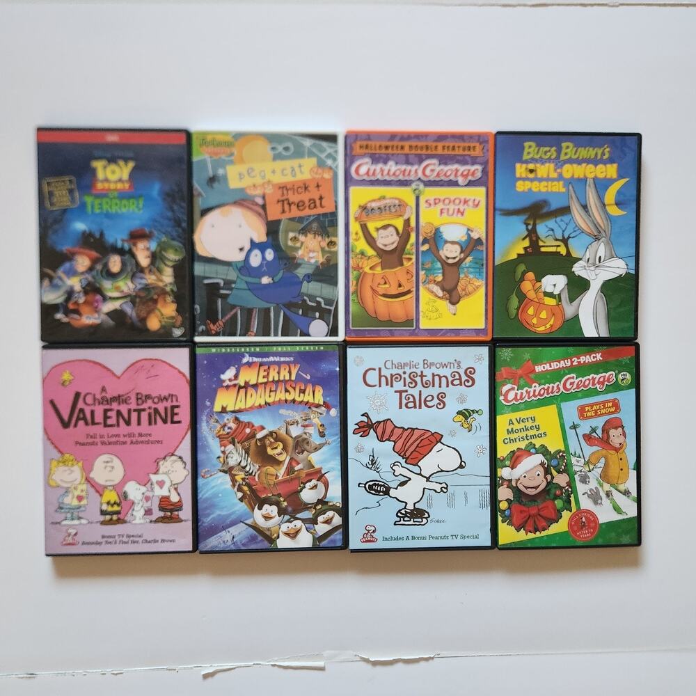 8 DVD Lot Kids Animated Holiday CHRISTMAS Halloween Movies Disney Charlie Brown